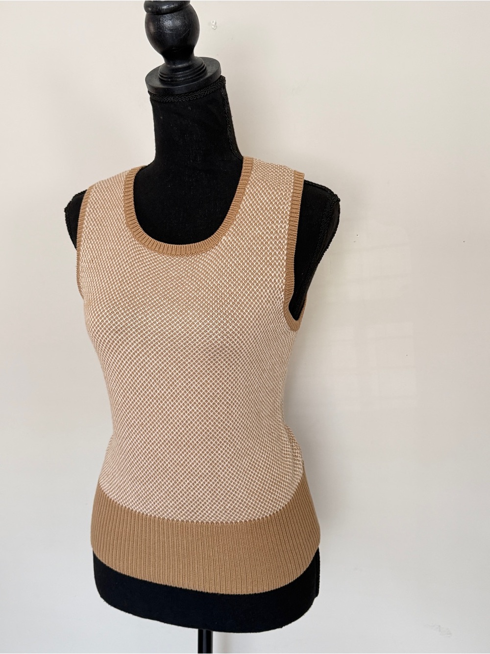 Cream and Tan Academia Style Mossimo Women’s Sweater Vest Top